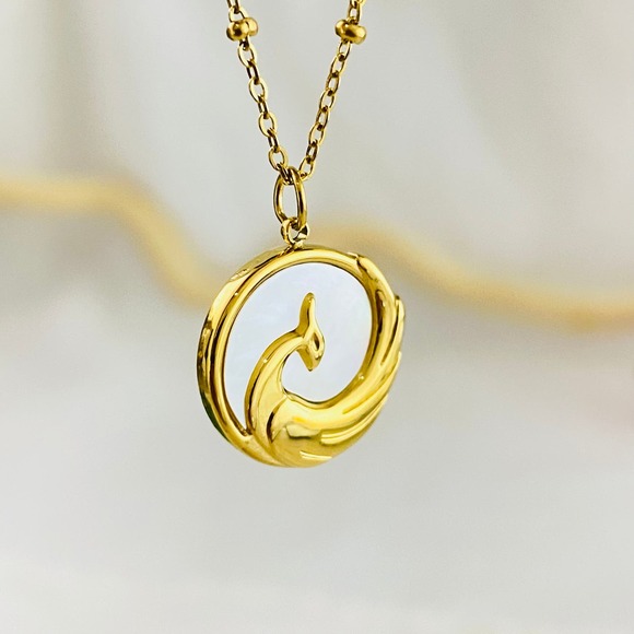 Sea Shell Pendant Phoenix Cameo Chain Necklace - Picture 1 of 8